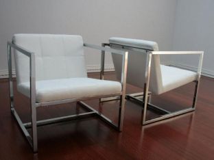 White Square Paneled Back Leather Lounge Chair