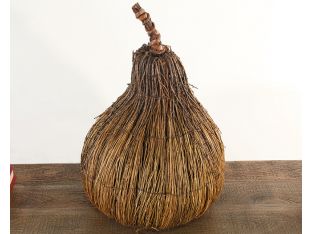 Broom Straw Pear