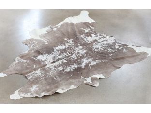 5' X 7' Cream And Light Brown Cowhide Rug